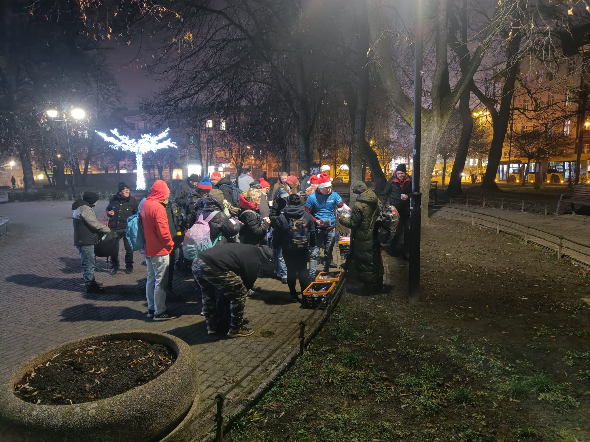 Zdjęcie z wydarzenia "Wolontariat odporności – pomoc w kryzysie wykluczenia"