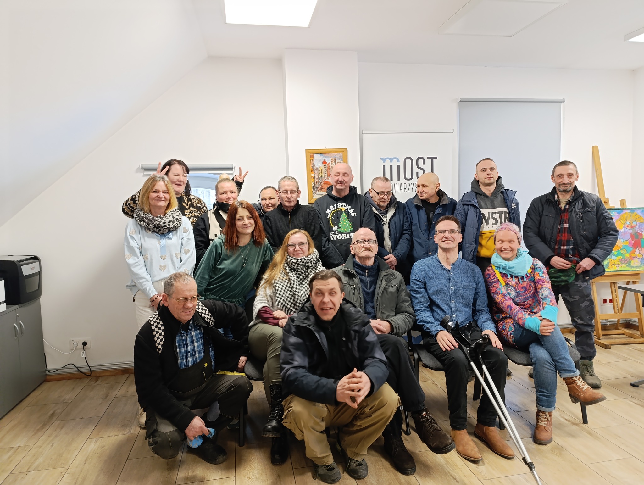 Zdjęcie grupowe osób zaangażowanych w działania CIS Mysłowice